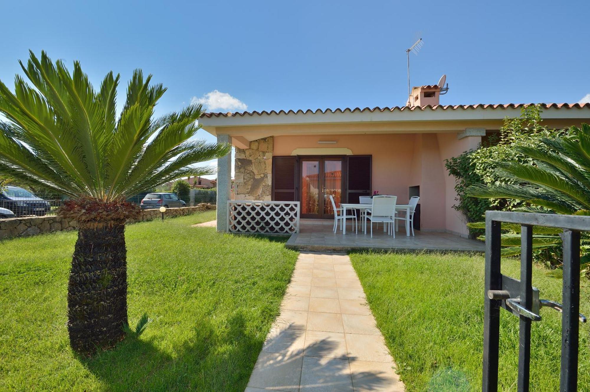 Residence Le Canne San Teodoro  Buitenkant foto