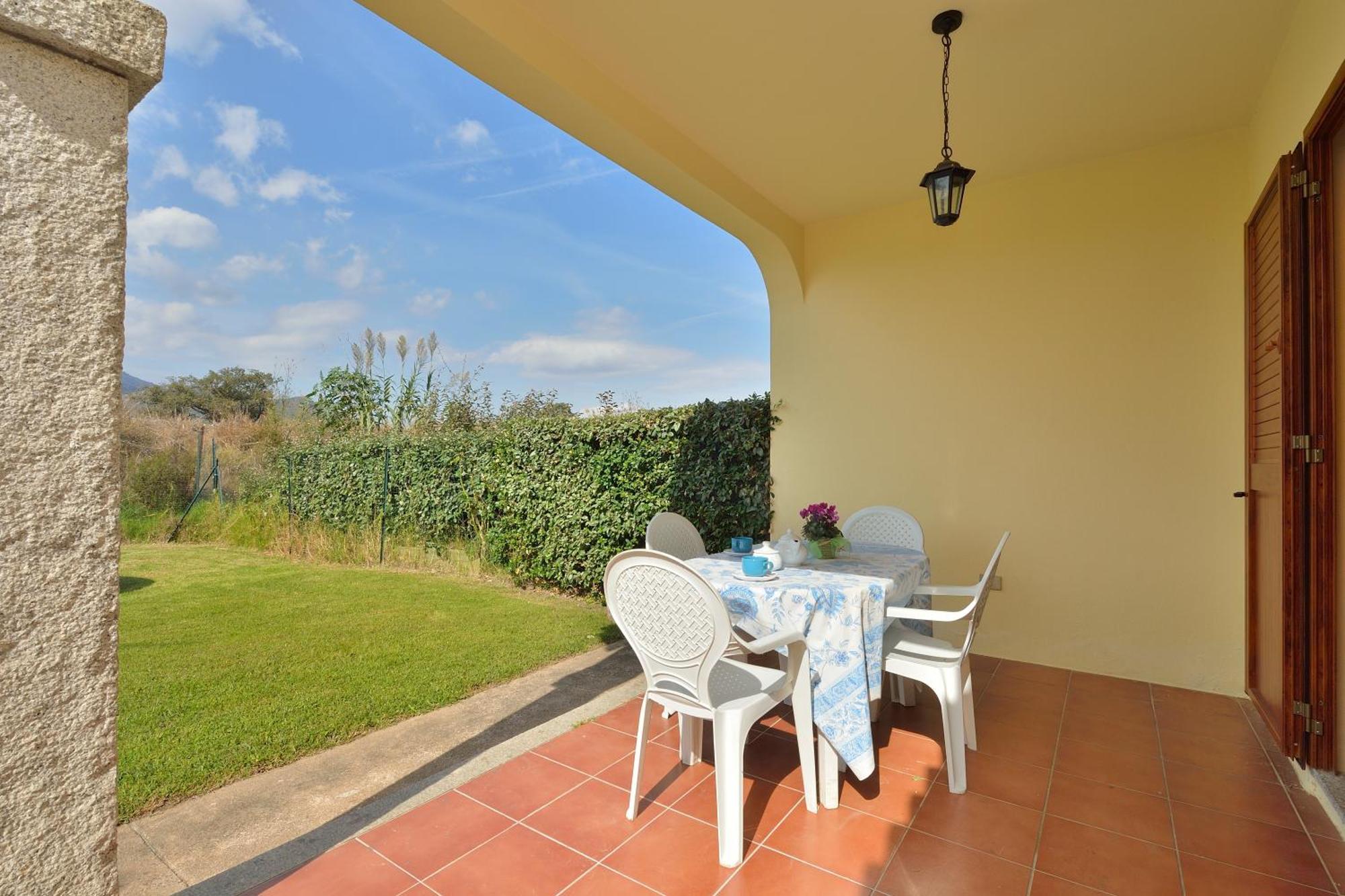 Residence Le Canne San Teodoro  Buitenkant foto