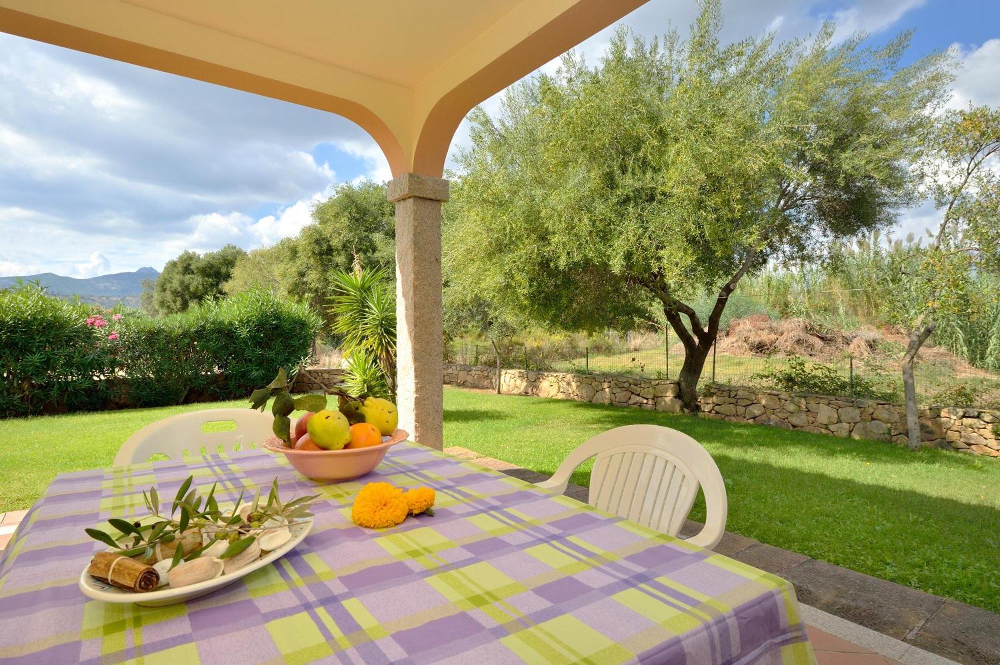 Residence Le Canne San Teodoro  Buitenkant foto