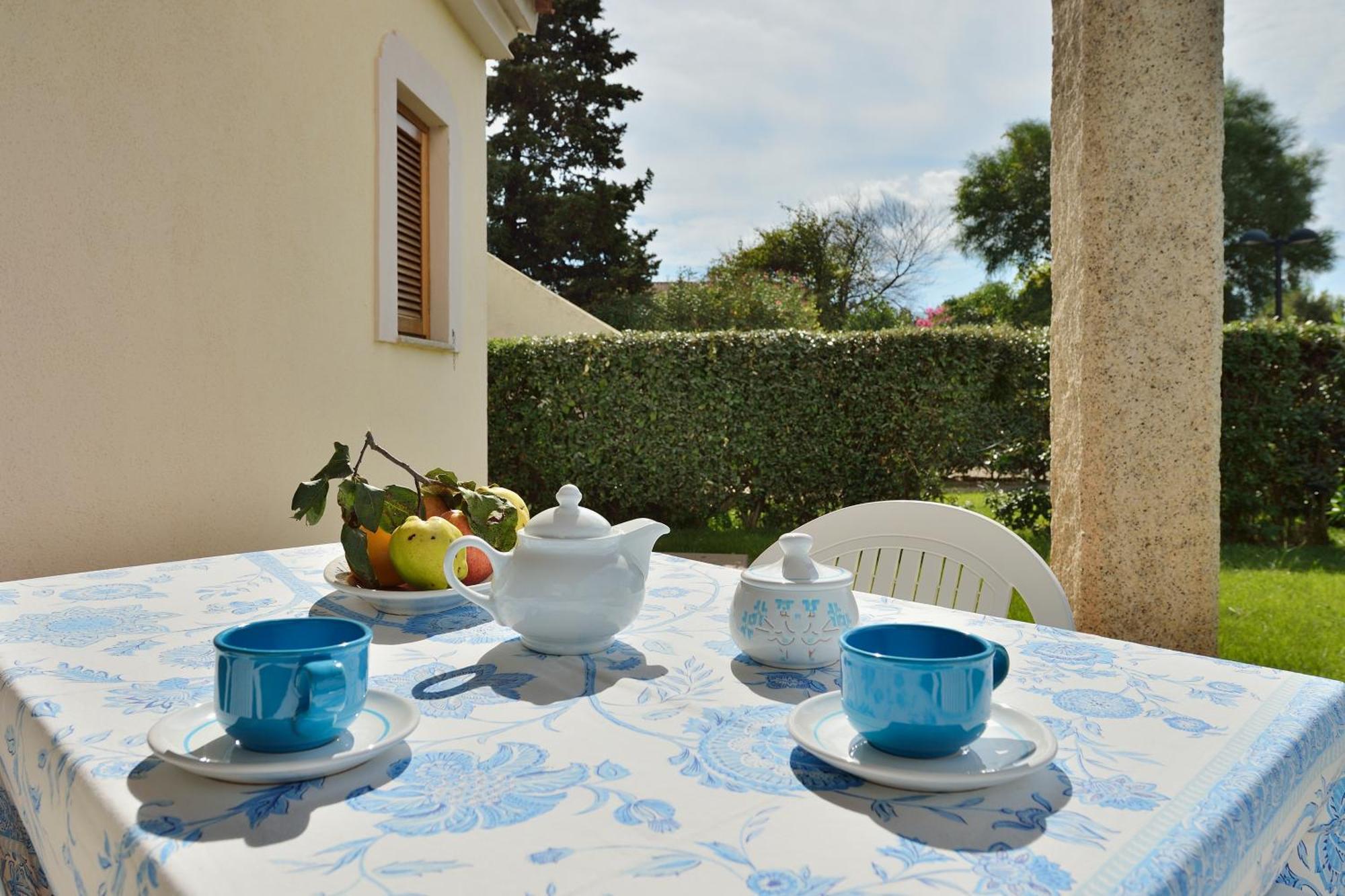 Residence Le Canne San Teodoro  Buitenkant foto
