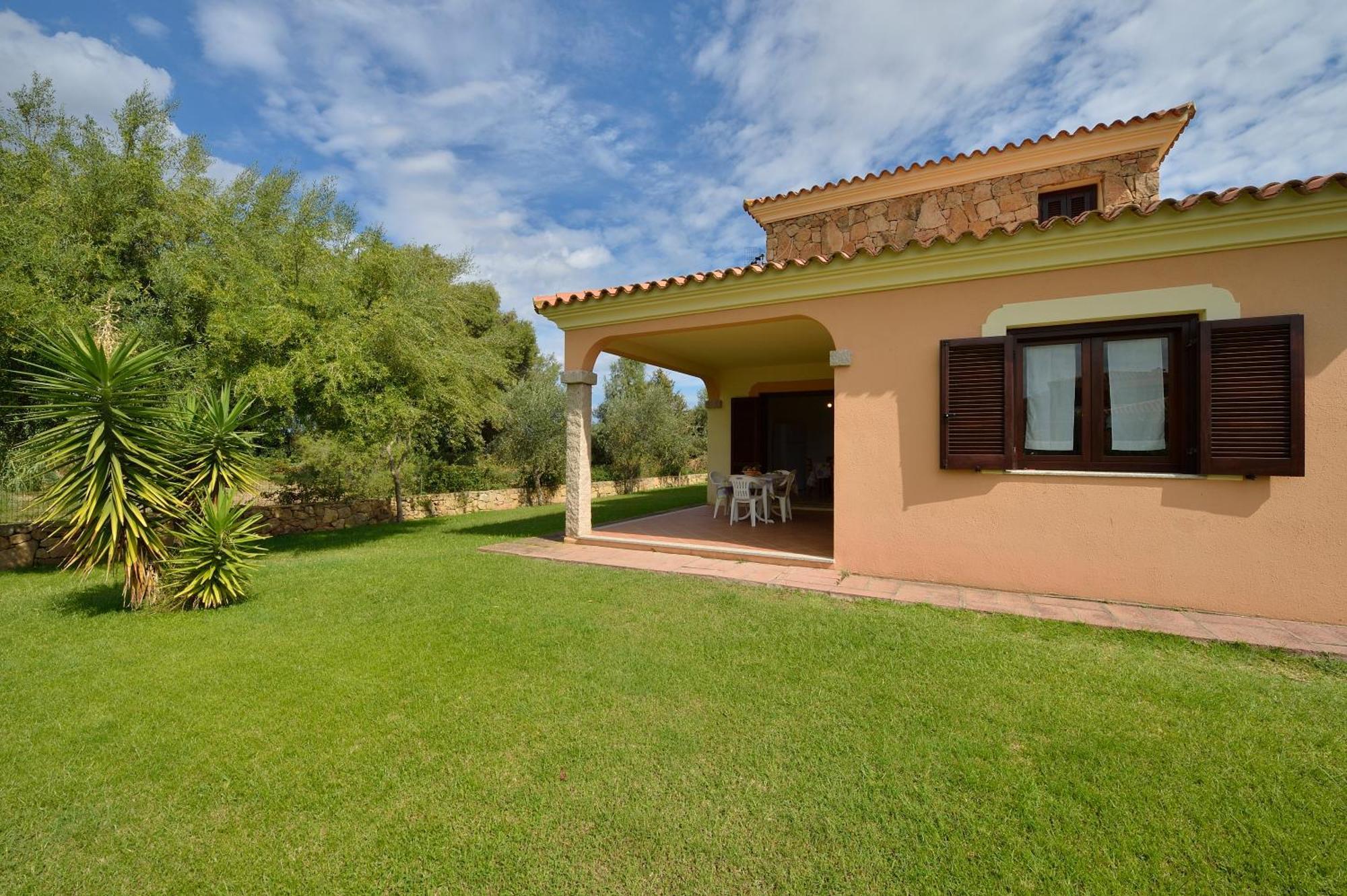 Residence Le Canne San Teodoro  Buitenkant foto