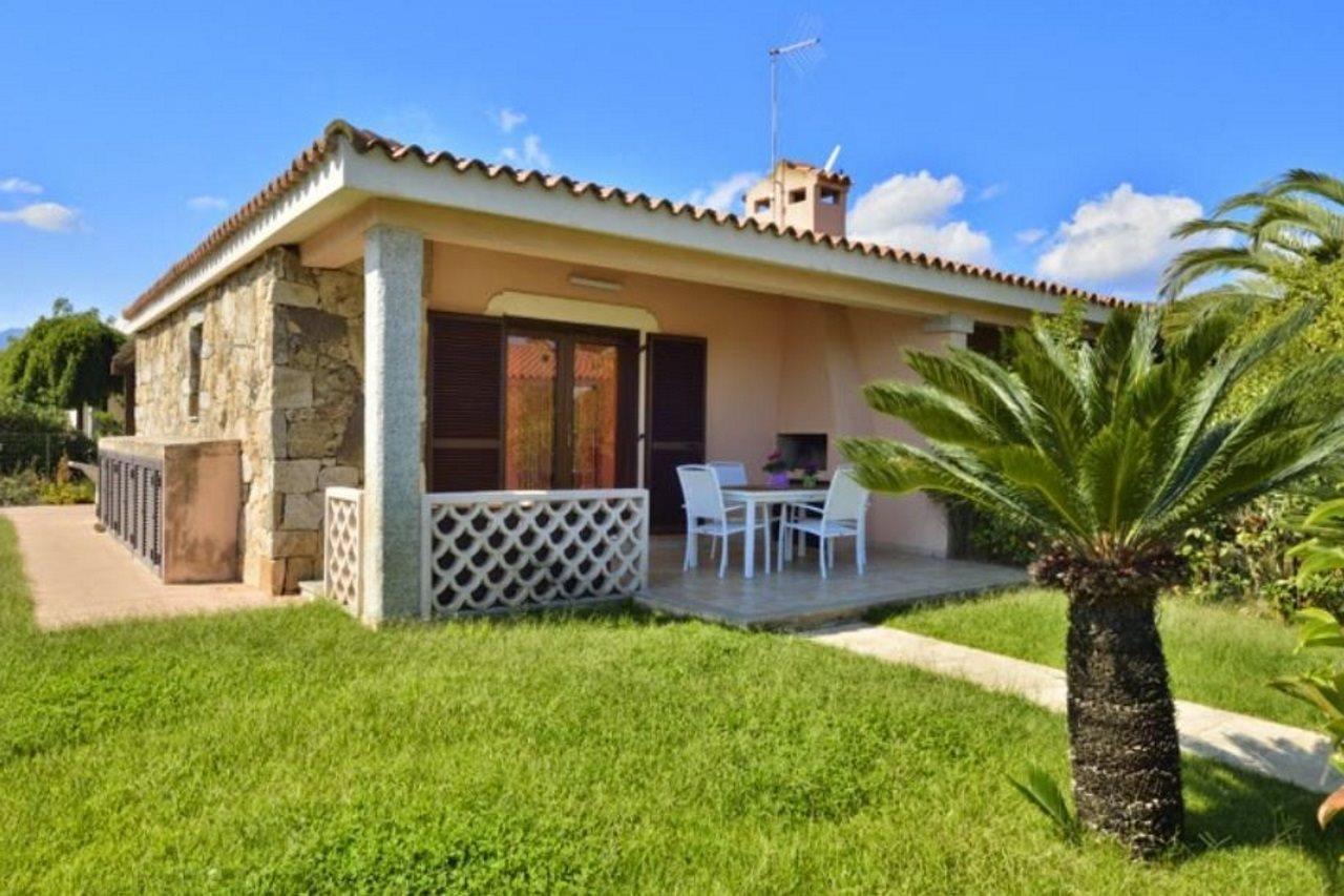 Residence Le Canne San Teodoro  Buitenkant foto