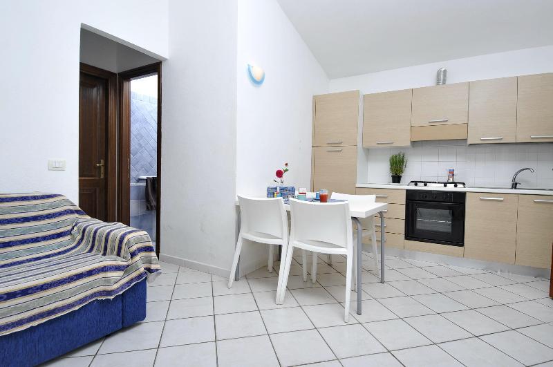 Residence Le Canne San Teodoro  Buitenkant foto
