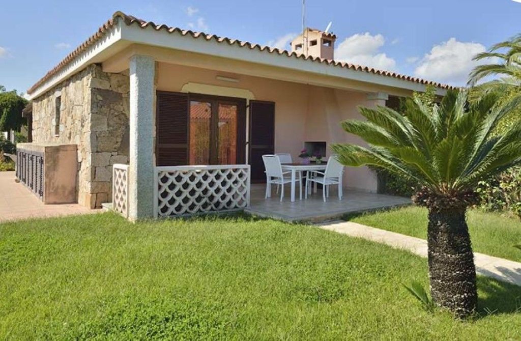 Residence Le Canne San Teodoro  Buitenkant foto