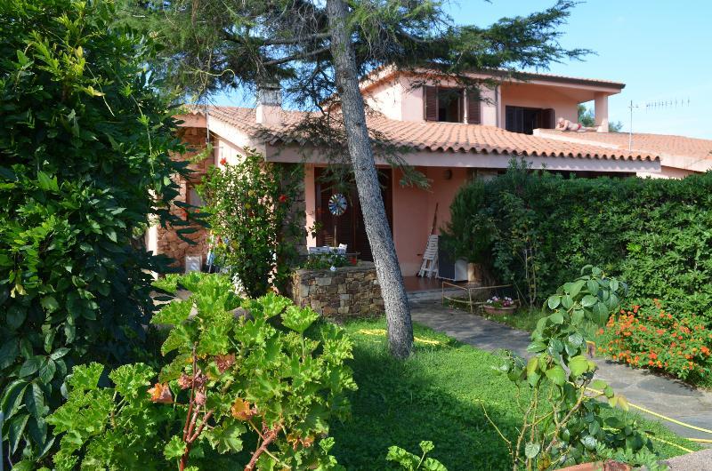 Residence Le Canne San Teodoro  Buitenkant foto
