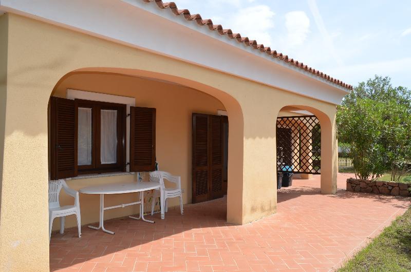 Residence Le Canne San Teodoro  Buitenkant foto